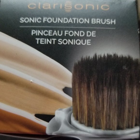 Clarisonic Foundation Brush Head-NWT - Picture 1 of 2